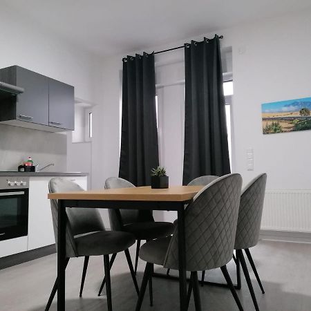 Estrella24 Living Rooms Tokio Herne Eksteriør billede