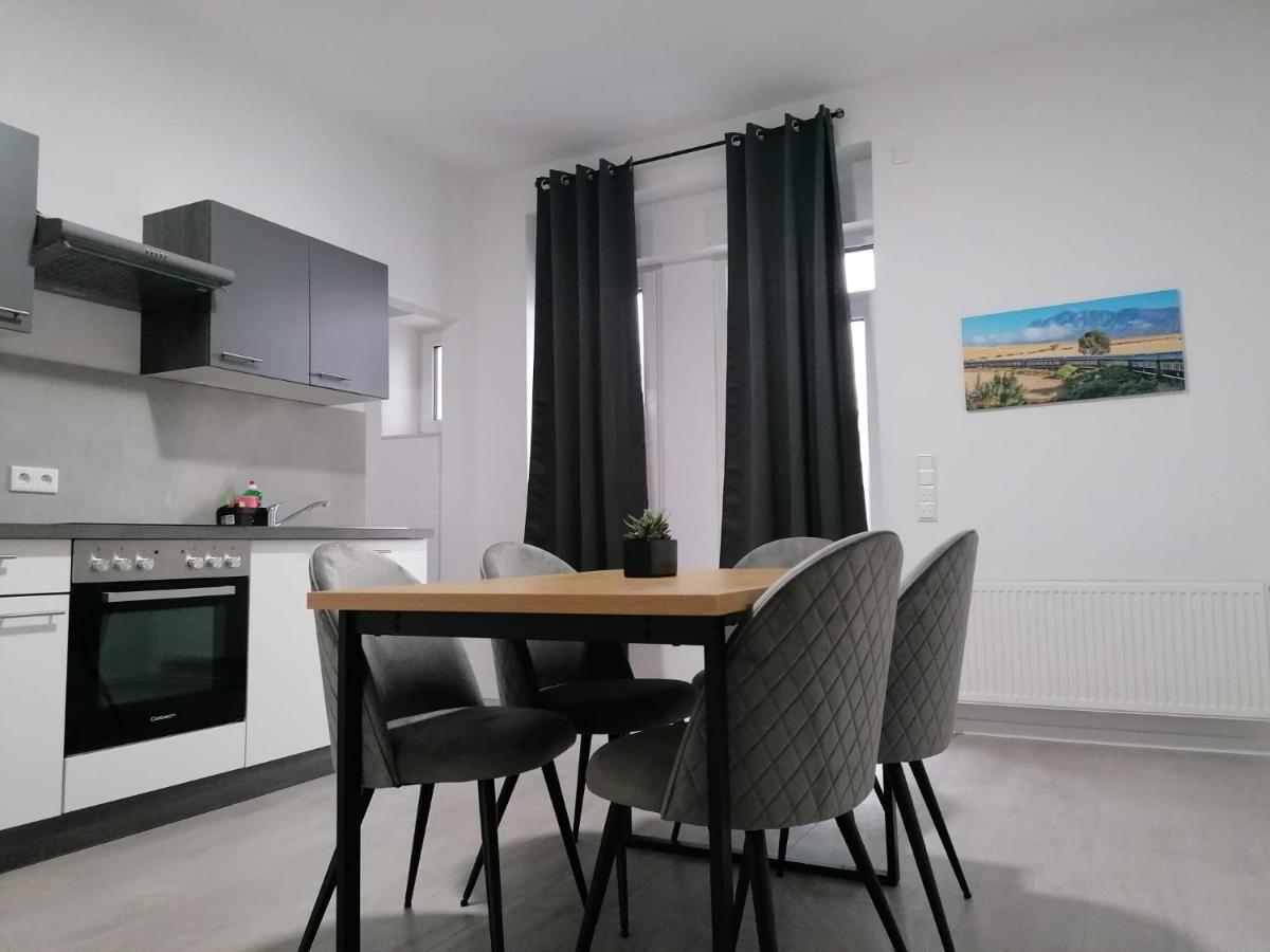 Estrella24 Living Rooms Tokio Herne Eksteriør billede