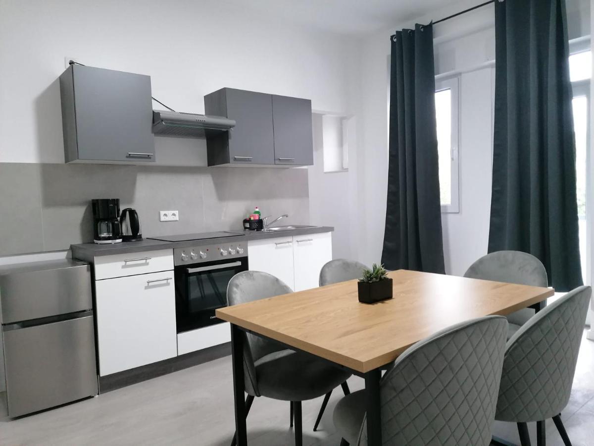 Estrella24 Living Rooms Tokio Herne Eksteriør billede