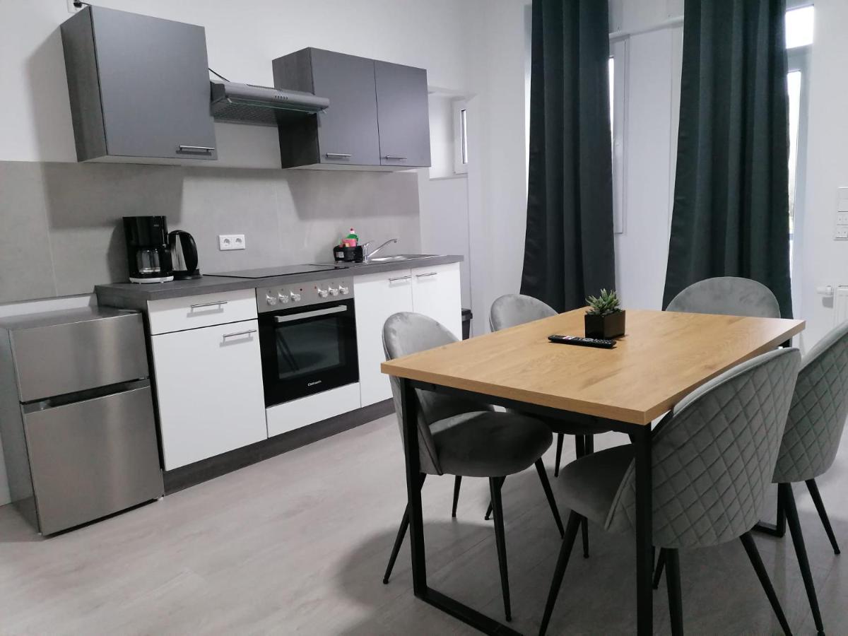Estrella24 Living Rooms Tokio Herne Eksteriør billede